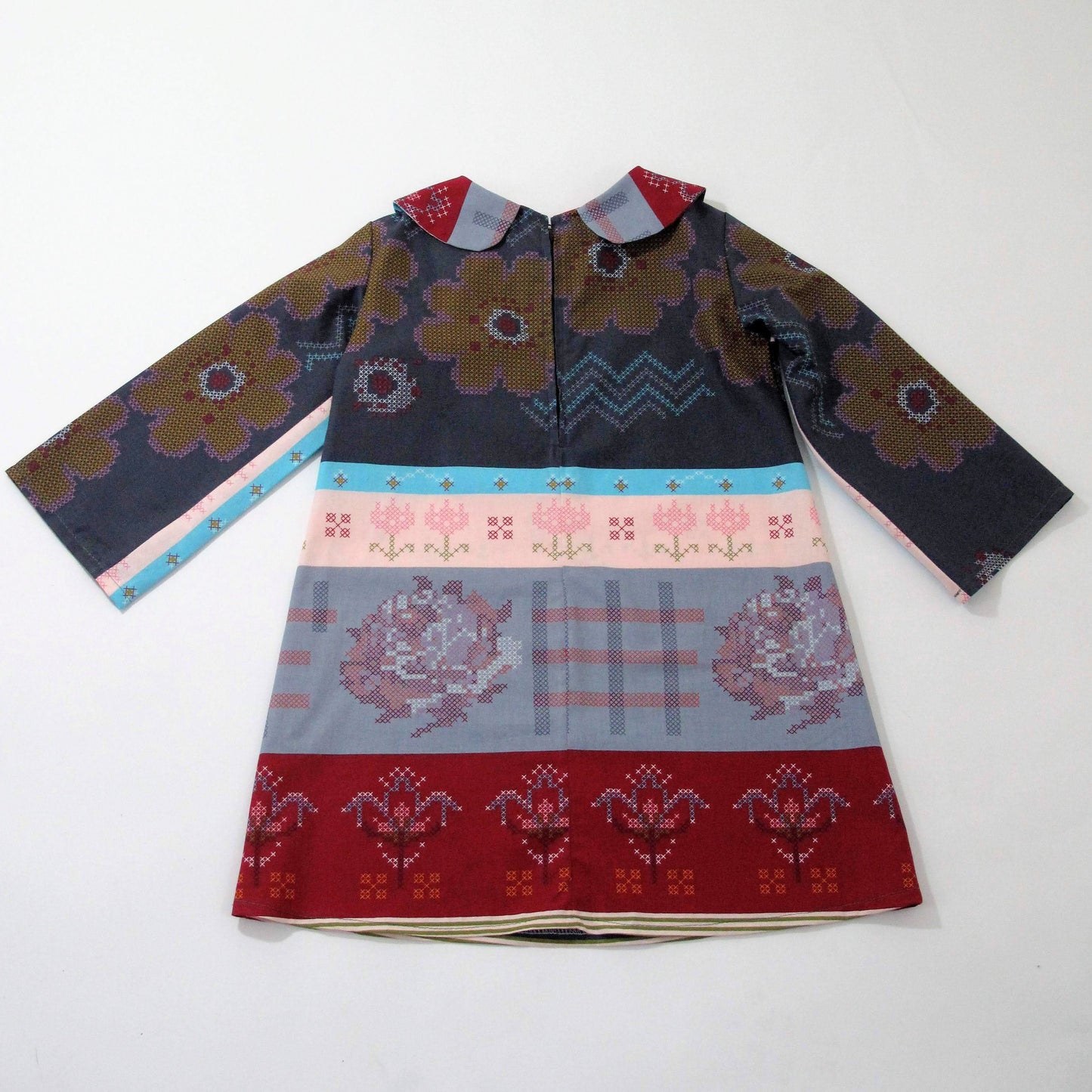 Robe d'hiver chaude rayée pour petites filles 4T avec manches longues et col Claudine, imprimé point de croix marron gris
