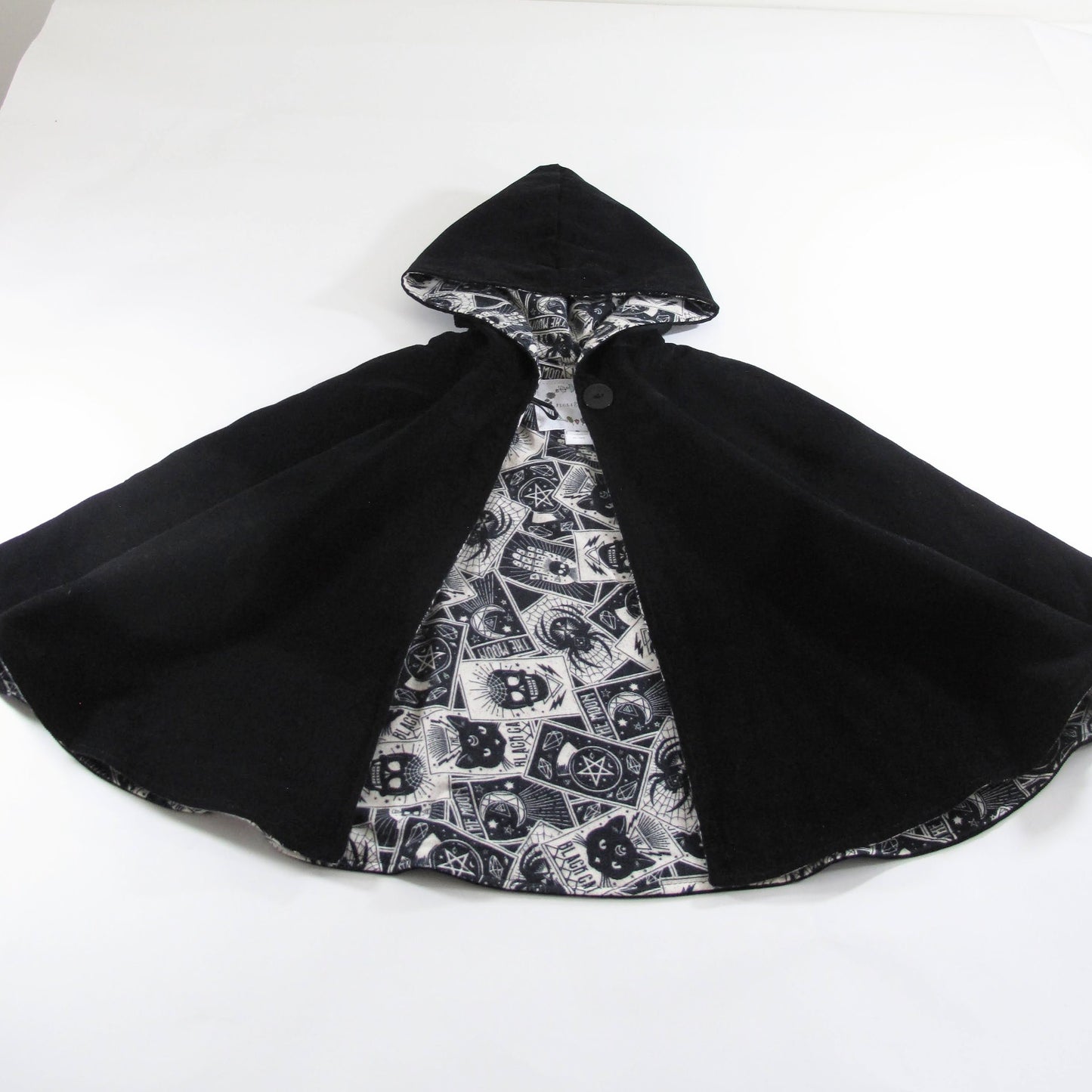 Costume d'Halloween enfant Cape Noire Tarot, Cape en velours côtelé Voyant(e), Cosplay Sorcier(e) Magie Noire Médiévale Tailles 1 - 12 ans