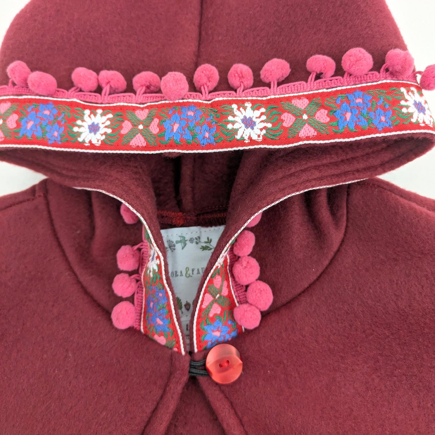Cape à capuche en molleton marron pour fille ornée d'un ruban floral, cape poncho de conte de fées, cadeau pour fille, taille L (9-12 ans)
