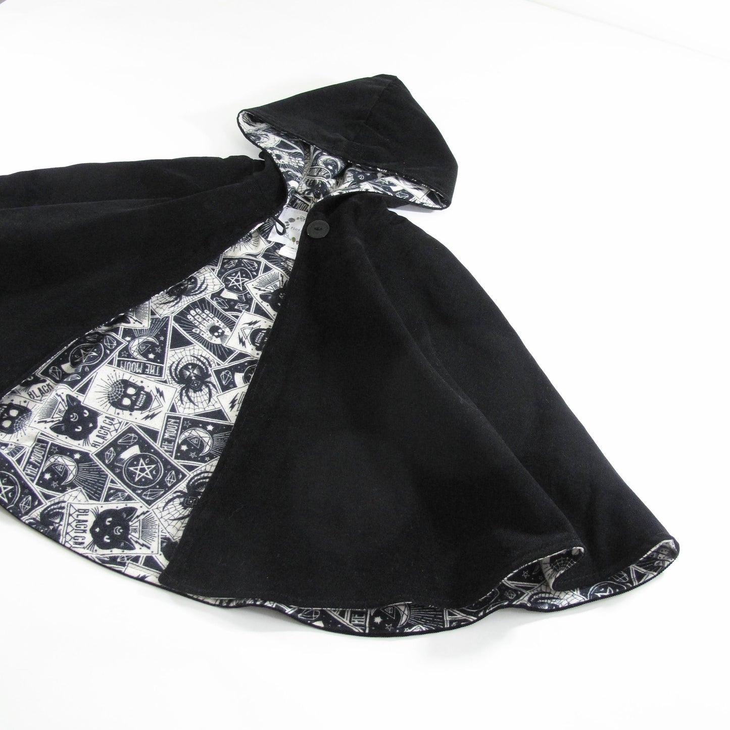 Costume d'Halloween enfant Cape Noire Tarot, Cape en velours côtelé Voyant(e), Cosplay Sorcier(e) Magie Noire Médiévale Tailles 1 - 12 ans