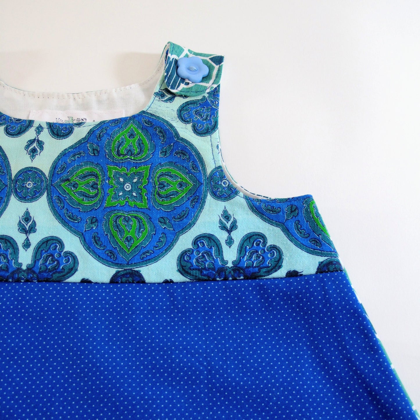 Robe fille 3T, Robe chasuble patchwork faite à la main pour tout-petit, Robe d'été, Jumper Paisley, Cadeau d'anniversaire, Hippie Boho, Fête de thé, Séance photo