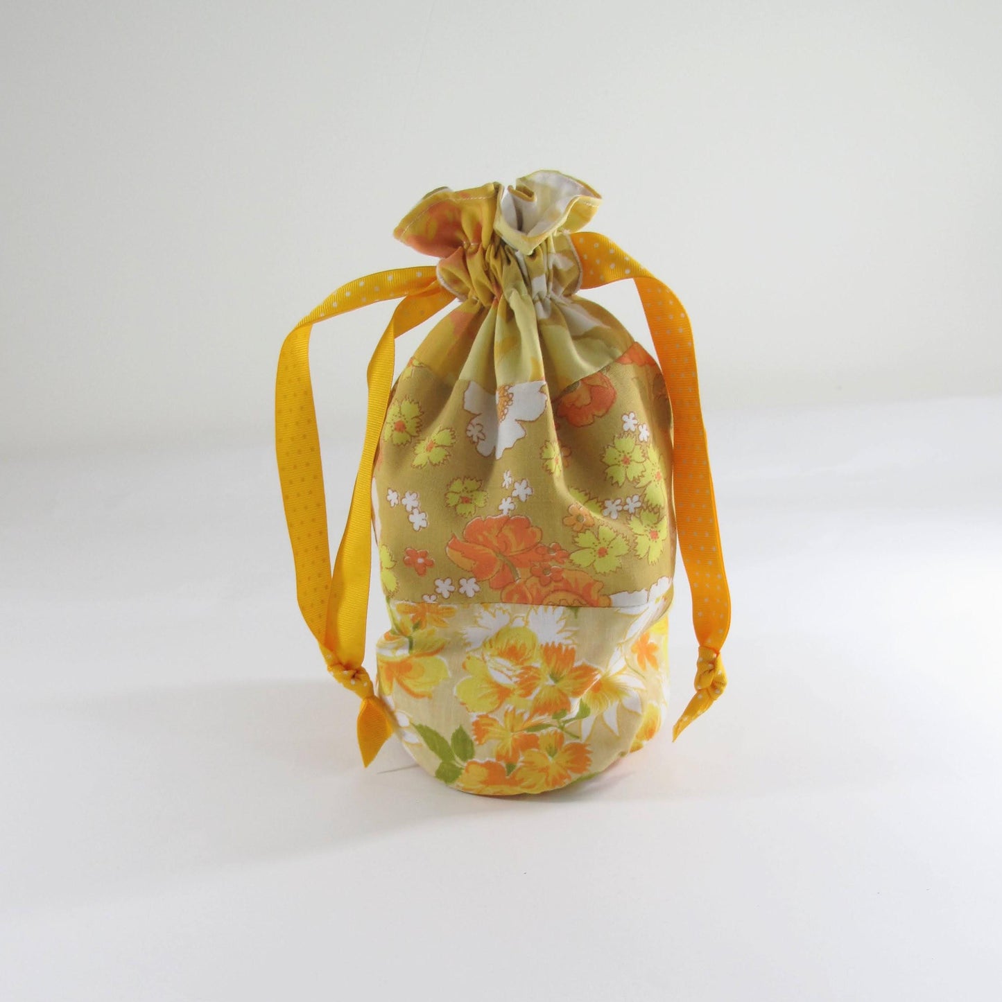 Hair Rollers Storage Bag, Gifts for Her Beauty Bag, Curler Toiletry Pouch Vintage Style, Spa Day Essentials, Self-Care Gift