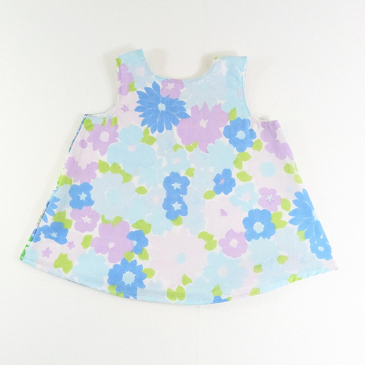 Robe chasuble fleurie bleue patchwork 3M, Robe chasuble unique rétro faite à la main pour bébés filles, 3-6 mois