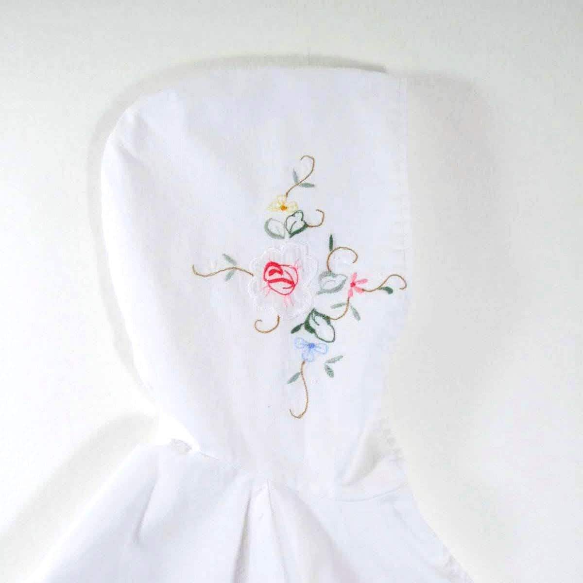 Cape brodée pour filles, cape à capuche en coton à fleurs blanches, cadeau de demoiselle d'honneur, tenue de goûter, élégante et classique, taille S (1-4 ans)